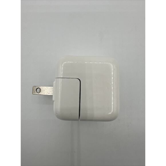 Apple (A-135) 10 W USB Power Adapter 28-7 - Picture 1 of 8